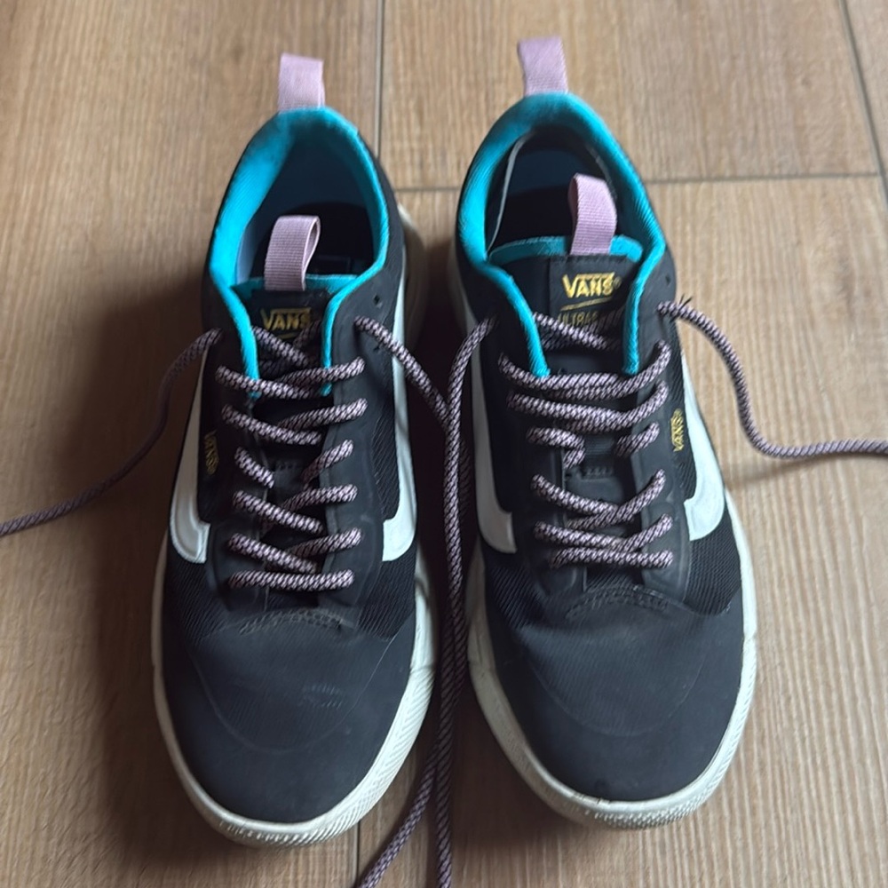 Vans Ultra Range Women’s 8